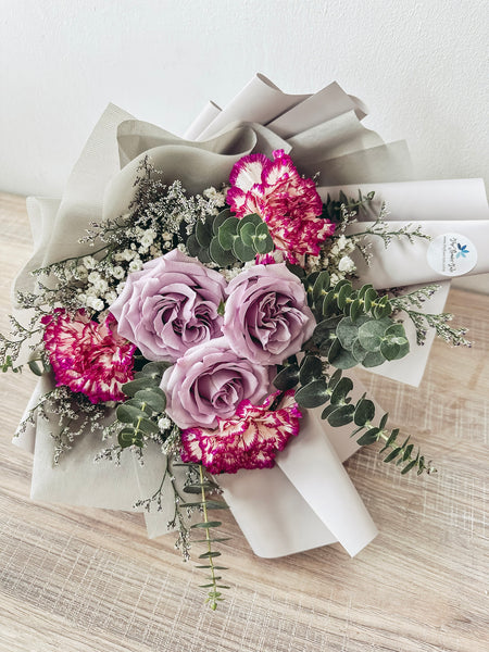 MD- 6 stalks mixed roses and carnations (Lilac)