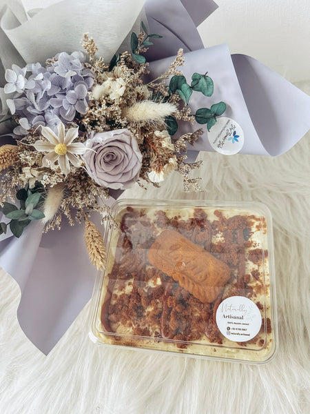 Tiramisu (Biscoff) Cake + Preserved Bouquet Bundle