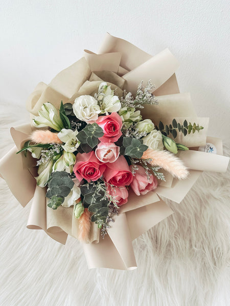 MD- 6 stalks mixed roses and tulips (Pink)