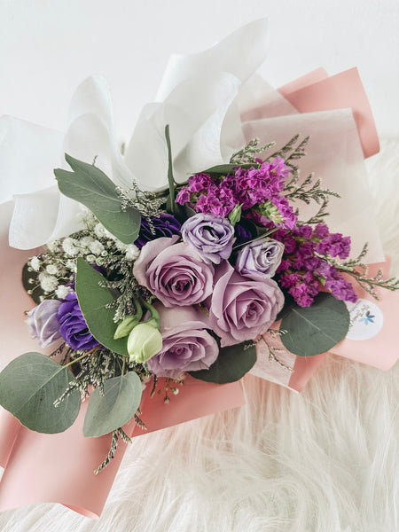 Dedorah- 3 Stalks Roses Bouquet