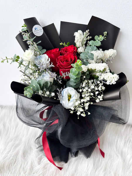 Love at First Sight (Red)- 3 Stalks Roses Bouquet