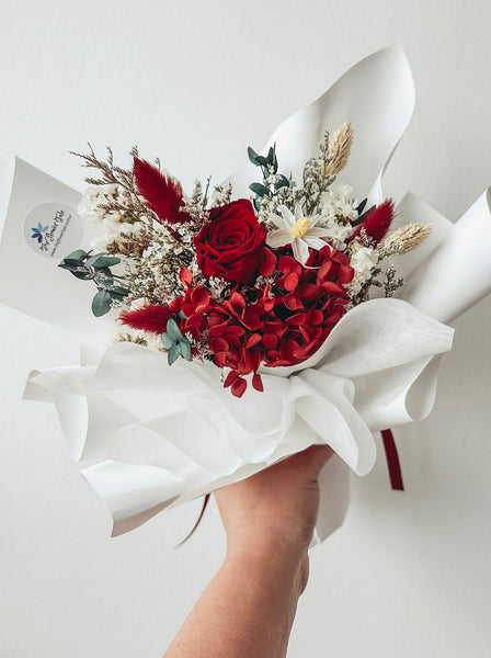 Aurora- 1 stalk preserved rose bouquet