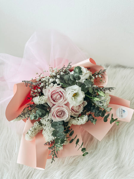 Love at First Sight (Pink)- 3 Stalks Roses Bouquet