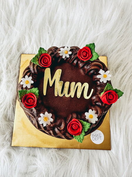 Fresh Flowers Bouquet with Rocky Road Icecream Cake (MD)