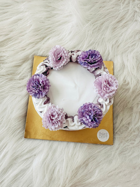 MD Earl Grey Ice Cream Cake + Preserved Rose Bouquet Bundle