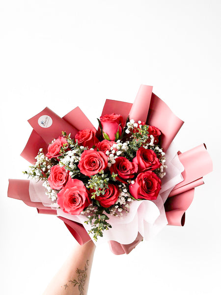 Maeve- 12 stalks Dark Shocking Pink roses