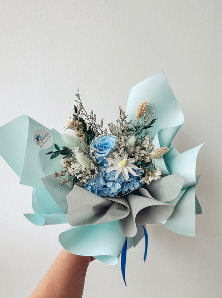 Aurora- 1 stalk preserved rose bouquet