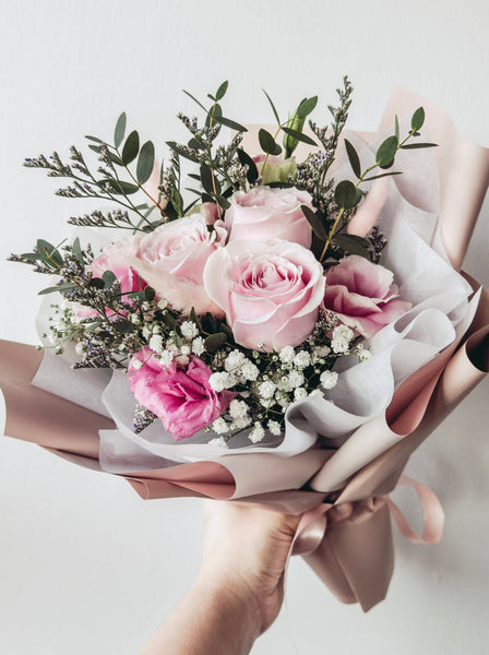 Suki- 3 Stalks Roses Bouquet