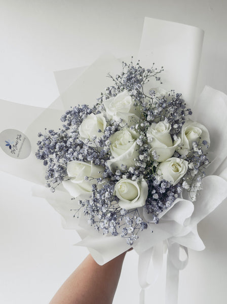 Mariel- 9 Stalks White Roses