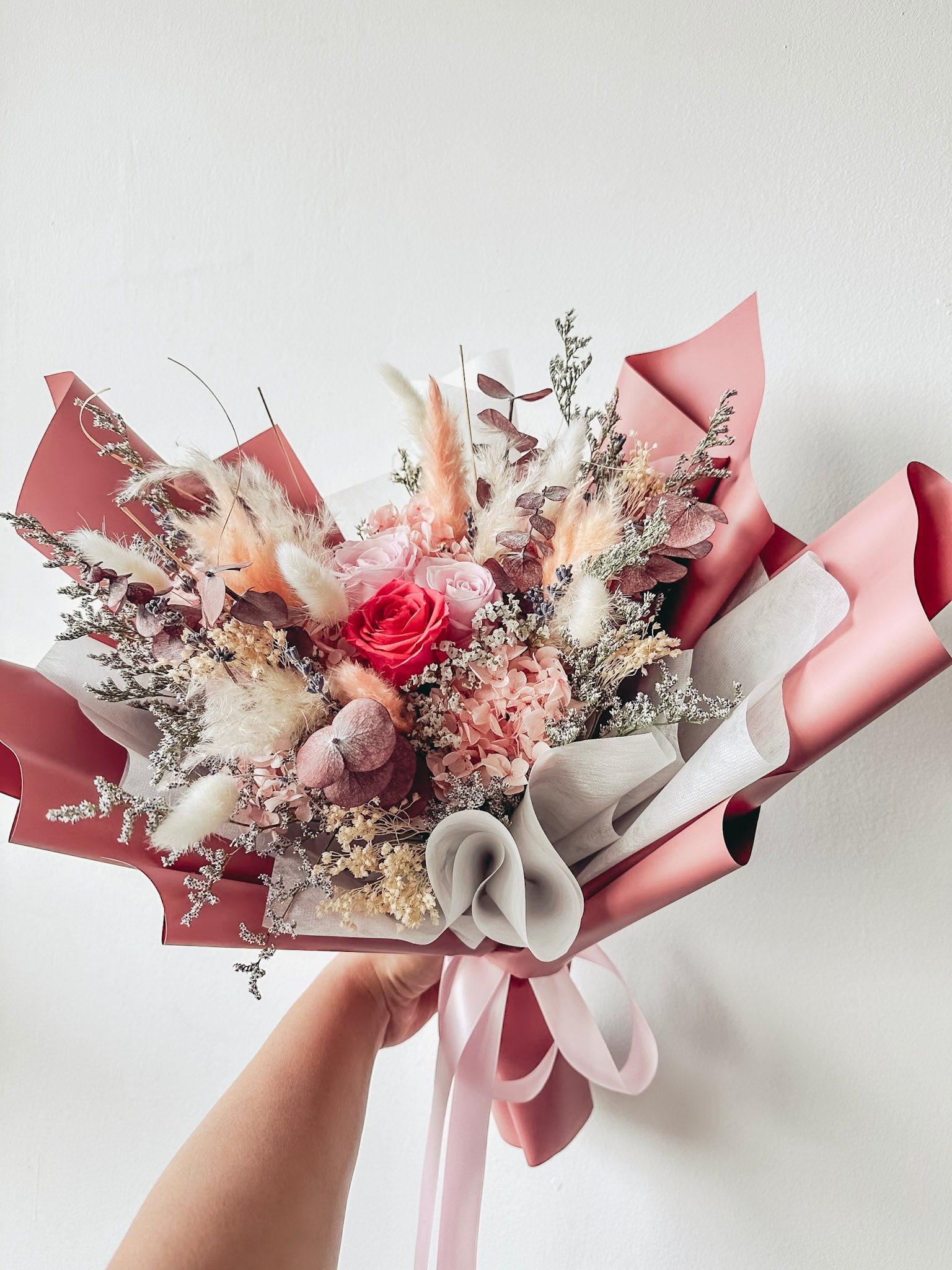 [Preserved] Heartfelt Elegance(Pink) - 3 Stalks Preserved Roses Bouquet