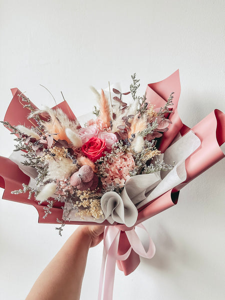 [Preserved] Heartfelt Elegance(Pink) - 3 Stalks Preserved Roses Bouquet