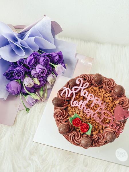 Mother’s Day Hazelnut Ice Cream Cake & Flower Bundle (5”)