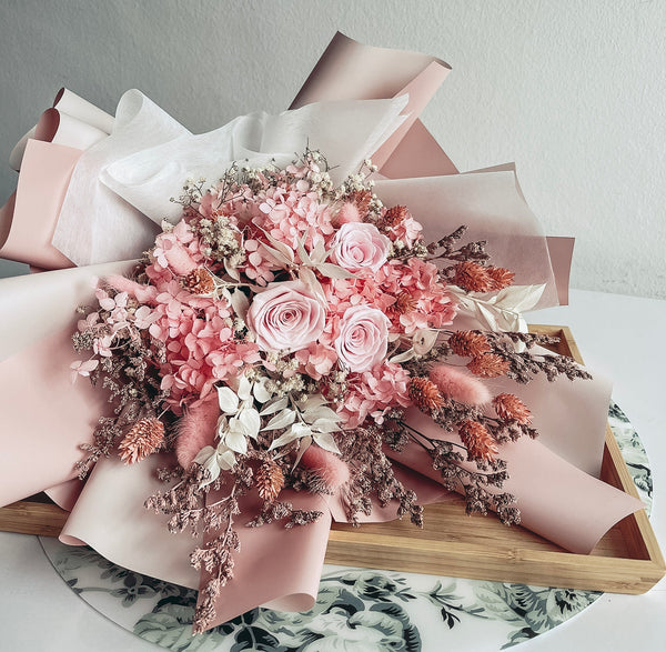 (Preserved) Olivia- 3 stalks roses bouquet
